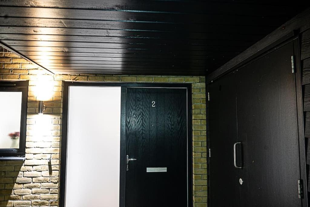 Exquisite Cozy House, Close To Train Station And Amenities Harold Wood المظهر الخارجي الصورة